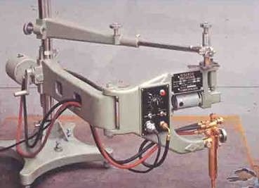 五金工具代理加盟 掘金2元店產(chǎn)品分類與五金零售新藍(lán)海